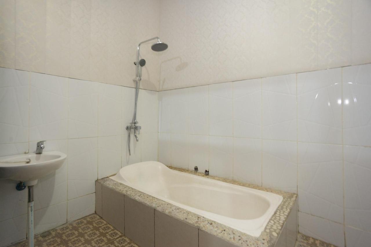 Urbanview Hotel Jib Bandar Lampung By Reddoorz Quarto foto